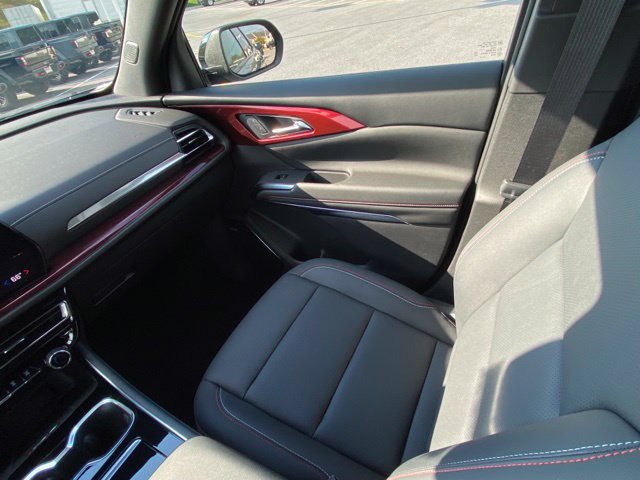 Used 2024 Chevrolet Traverse Z71 w/ Enhanced Driving Package AWD/4WD image 23