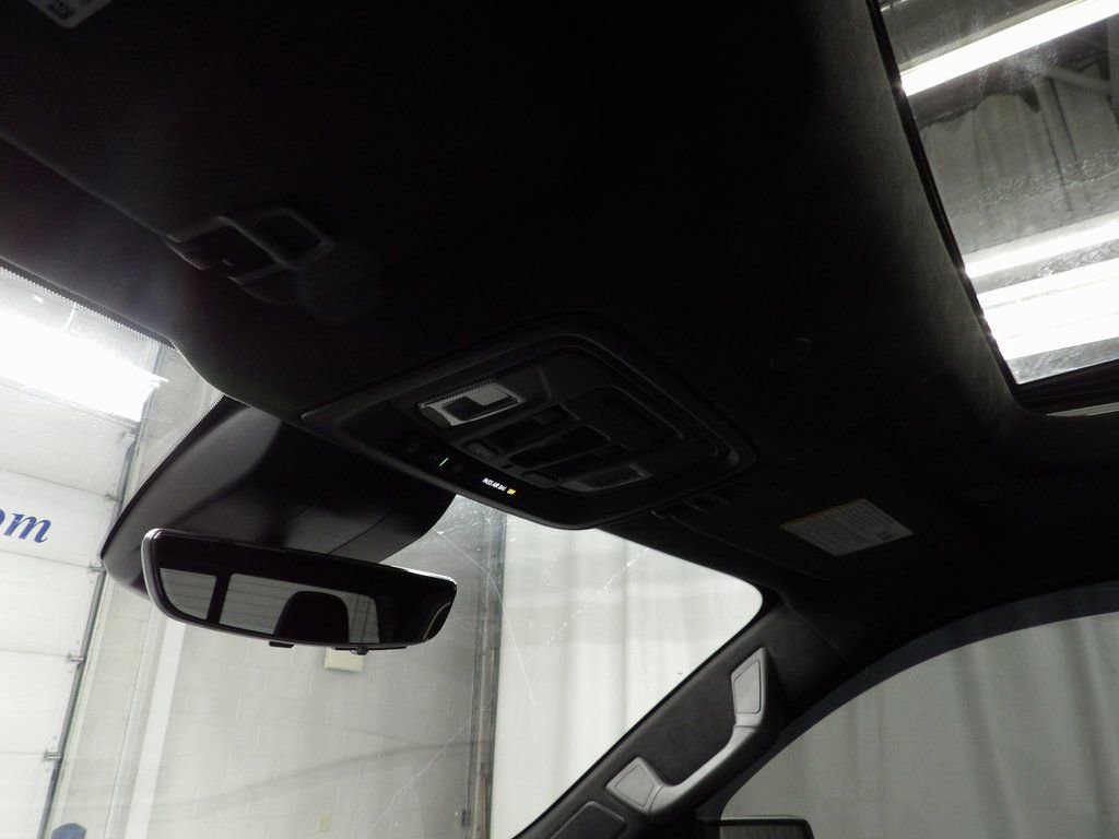 Used 2022 GMC Sierra 1500 AT4X image 26