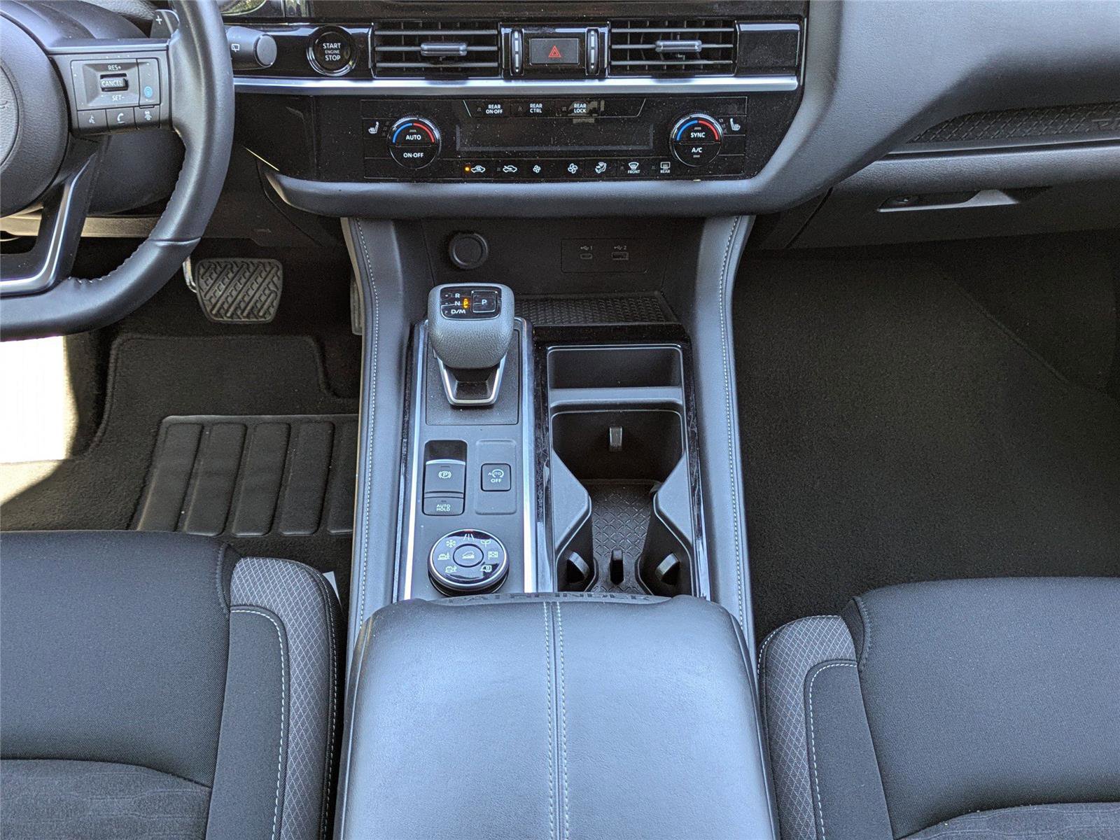 Used 2025 Nissan Pathfinder SV AWD/4WD image 22