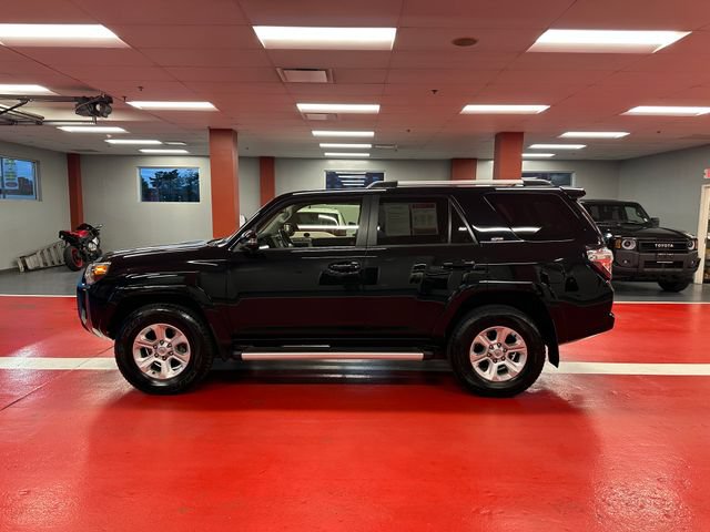 Used 2024 Toyota 4Runner SR5 Premium w/ Moonroof Package AWD/4WD image 6