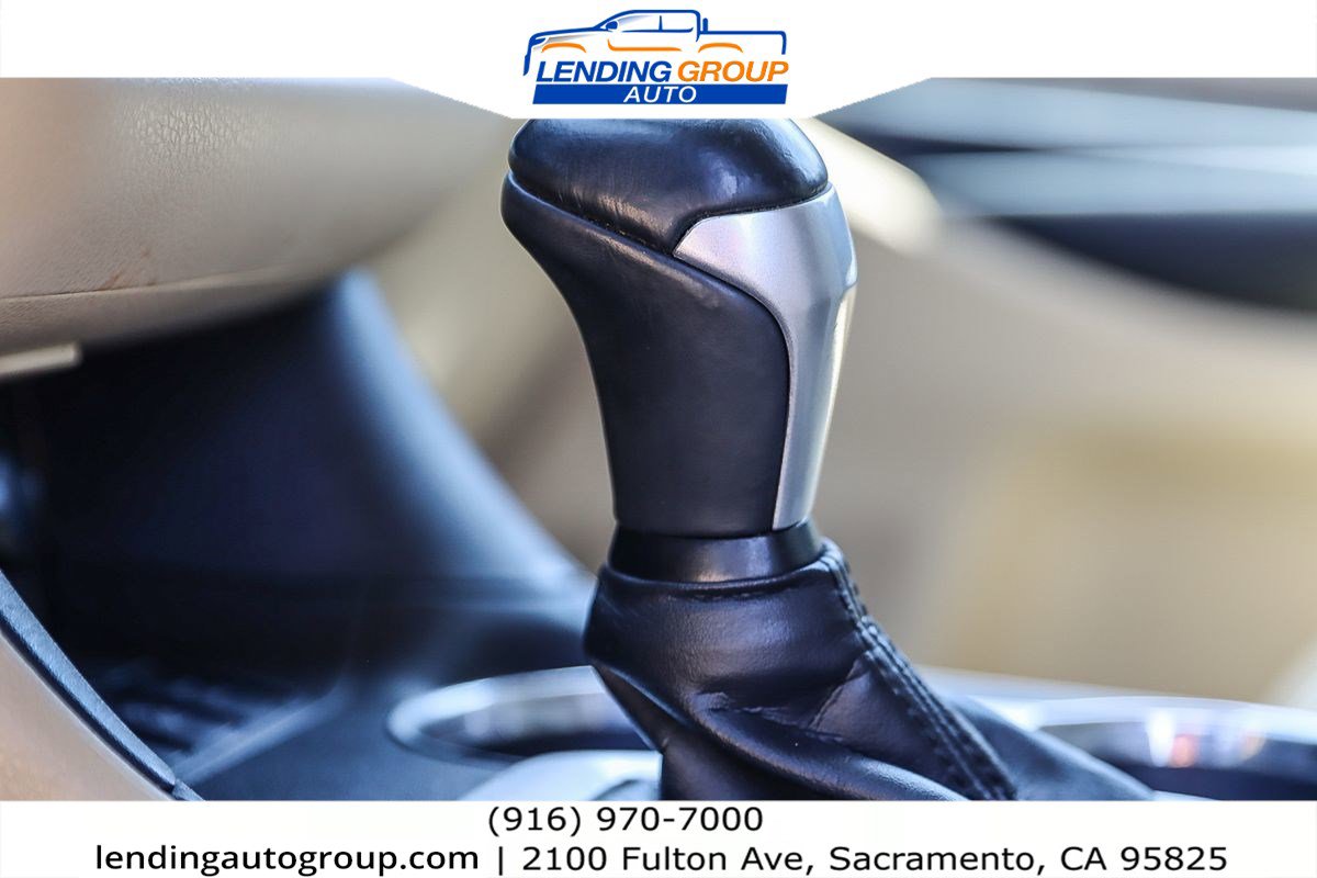 Used 2019 Toyota Highlander XLE w/ Carpet Mat Package (TMS) image 20