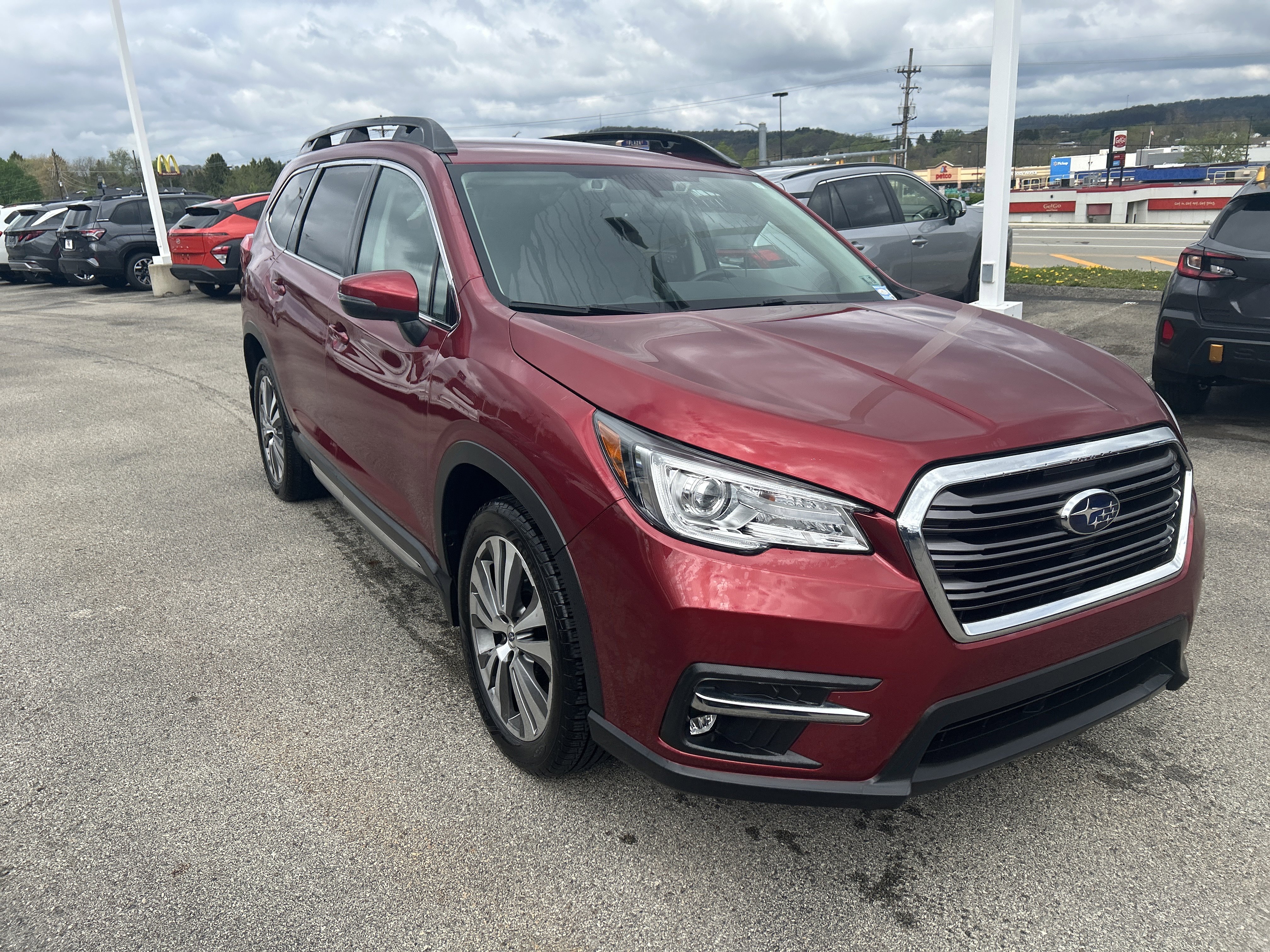 Used 2020 Subaru Ascent Limited w/ Popular Package #3 AWD/4WD image 1
