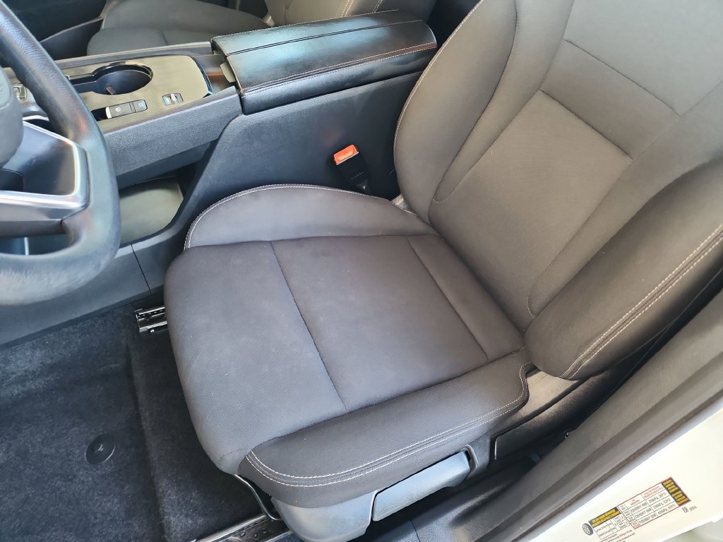 Used 2023 Nissan Rogue S FWD image 15