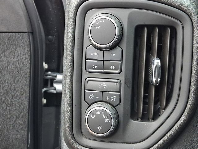 Used 2026 Chevrolet Silverado 1500 Custom Trail Boss AWD/4WD image 9