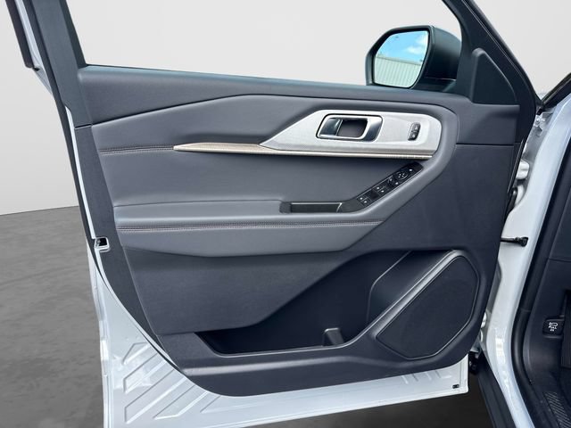 New 2027 Ford Explorer Active RWD image 20