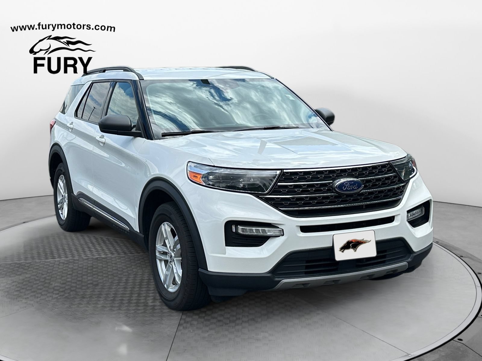 Used 2022 Ford Explorer XLT AWD/4WD image 1