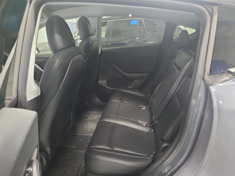 Used 2021 Tesla Model Y Long Range image 7