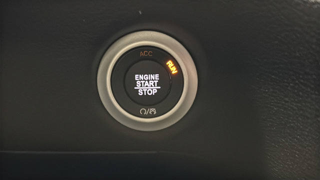 New 2026 Chrysler Pacifica Select AWD/4WD image 22