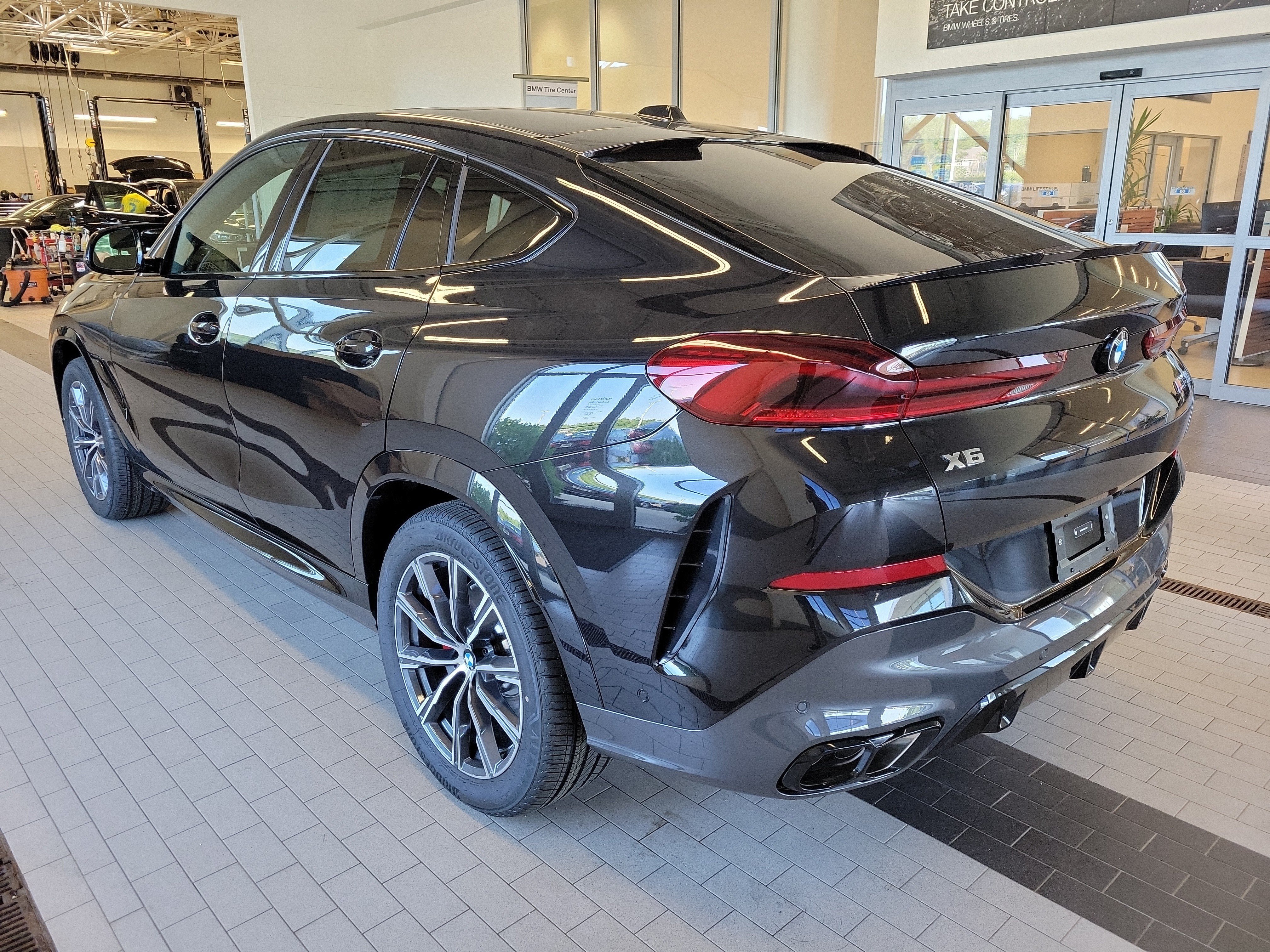 New 2027 BMW X6 M60i AWD/4WD image 5