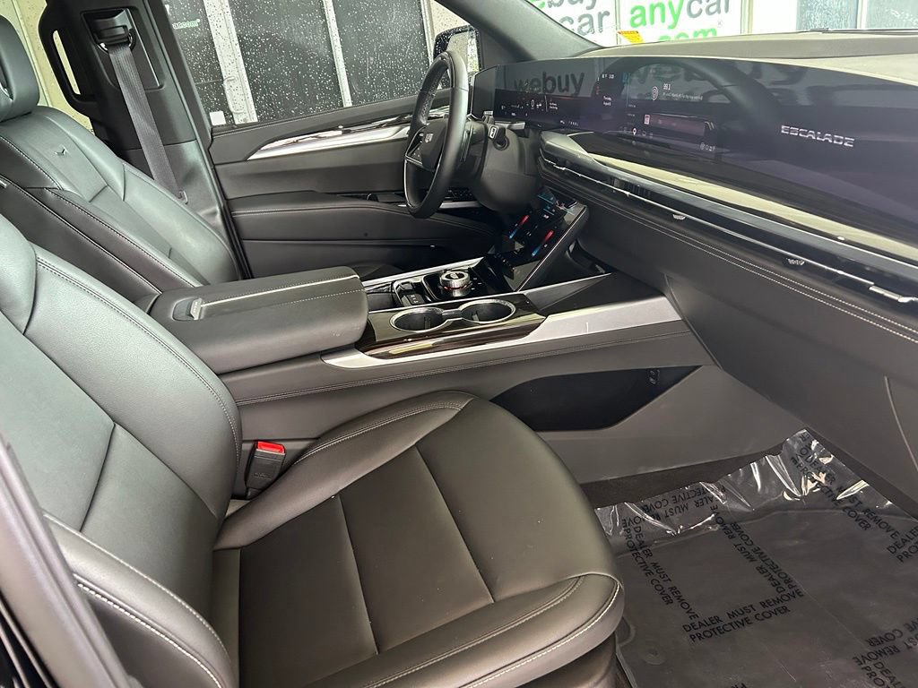 Used 2026 Cadillac Escalade 4WD image 25