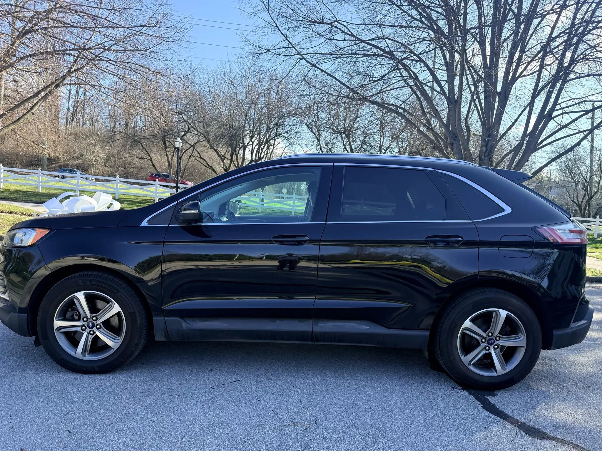 Used 2019 Ford Edge SEL w/ Equipment Group 201A image 4