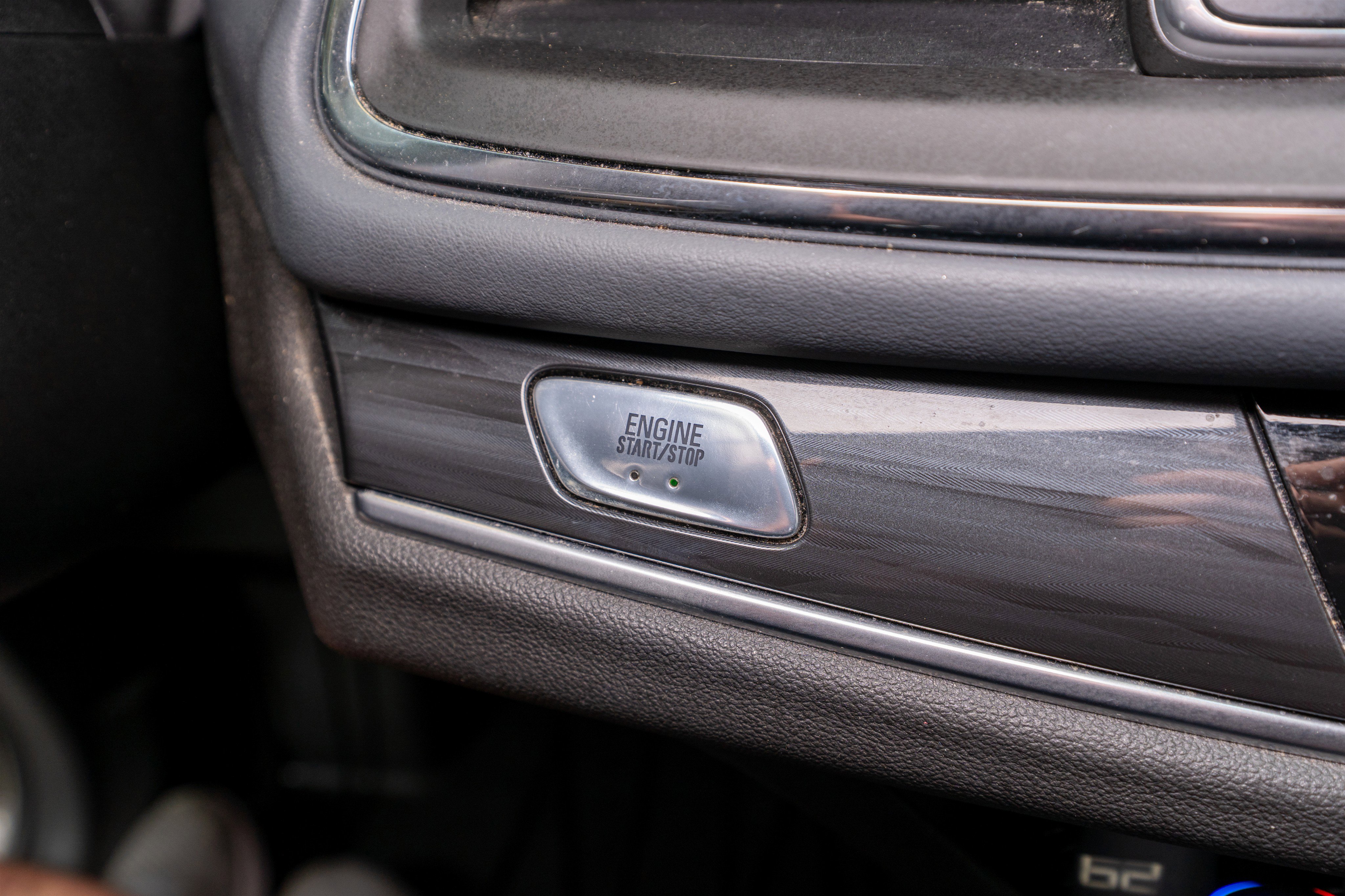 Used 2020 Buick Enclave Essence w/ Sound and Sites Package image 30