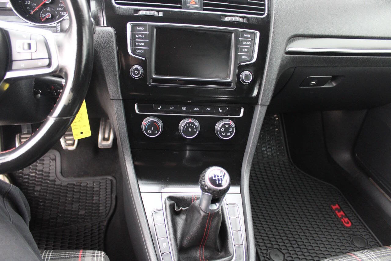 Used 2016 Volkswagen GTI S image 10