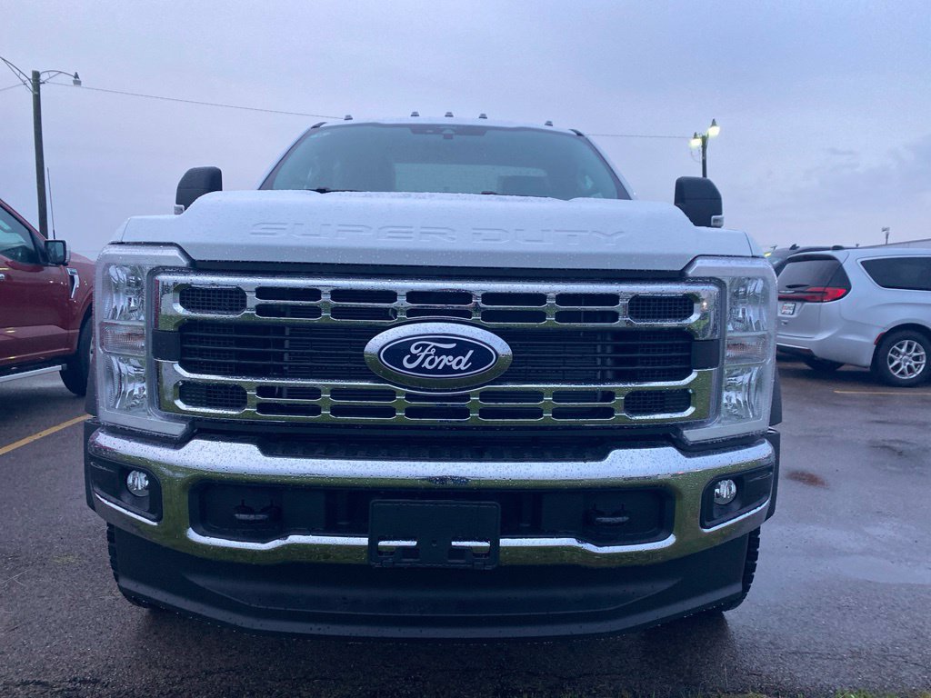 New 2027 Ford F450 XLT w/ XLT Value Package AWD/4WD image 23