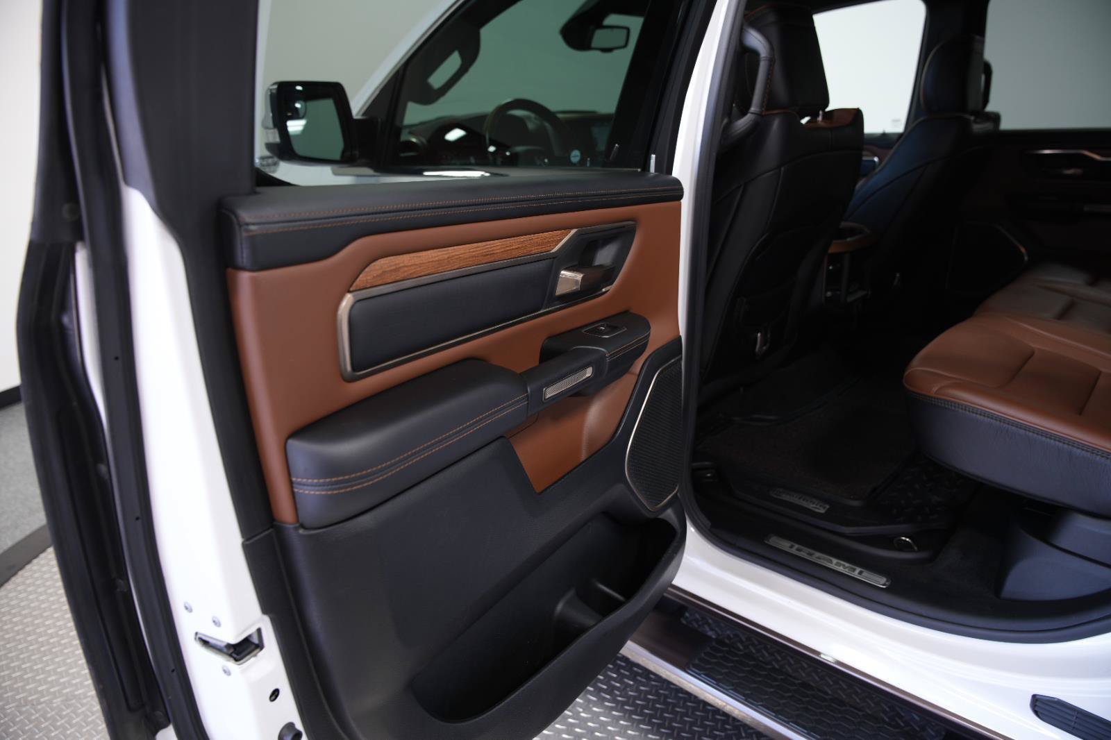 Used 2020 RAM 1500 Limited w/ Off Road Group AWD/4WD image 24