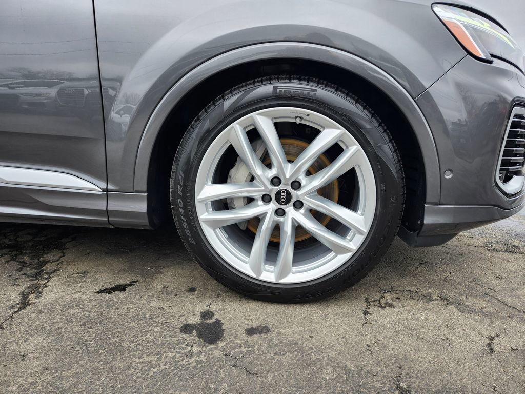 Certified 2025 Audi Q7 3.0T Premium Plus w/ Premium Plus Package image 17