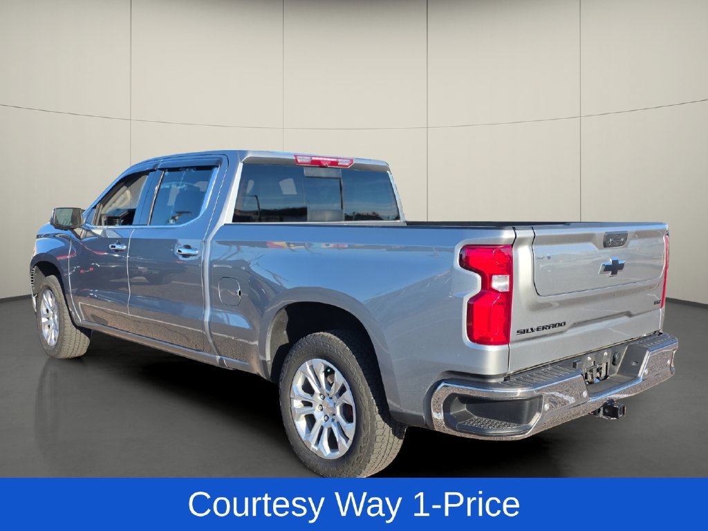 Used 2025 Chevrolet Silverado 1500 LTZ AWD/4WD image 6