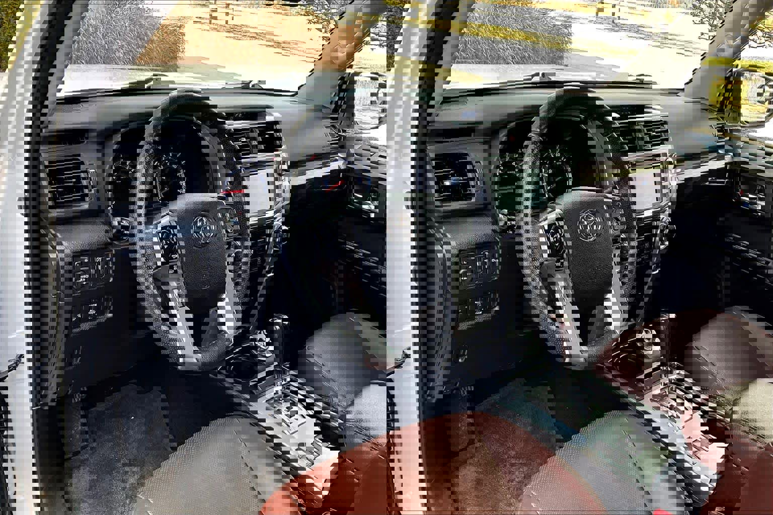 Used 2017 Toyota 4Runner Limited image 18