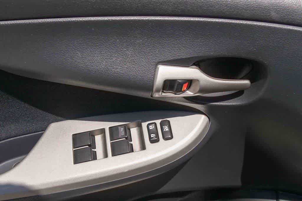Used 2012 Toyota Corolla S FWD image 19