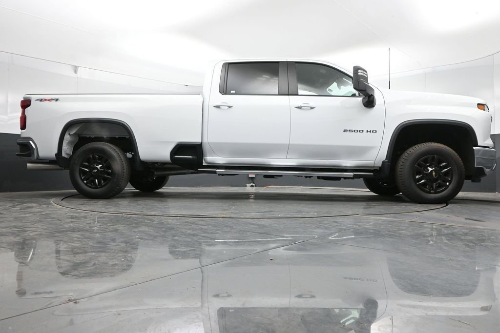 Used 2025 Chevrolet Silverado 2500 LT w/ Safety Package AWD/4WD image 41