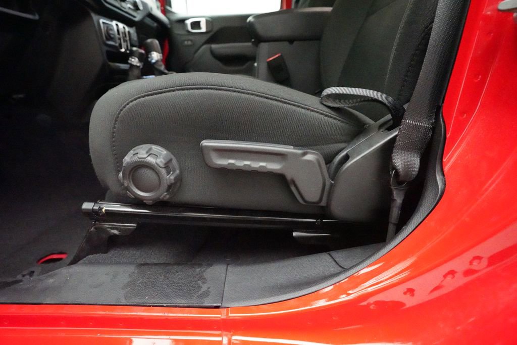 Used 2020 Jeep Gladiator Sport w/ Quick Order Package 24S image 26