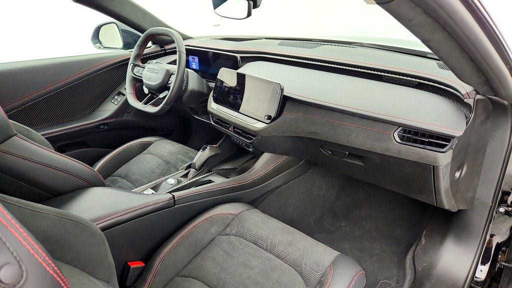 Used 2024 Dodge Charger Daytona Scat Pack w/ Plus Group AWD/4WD image 23