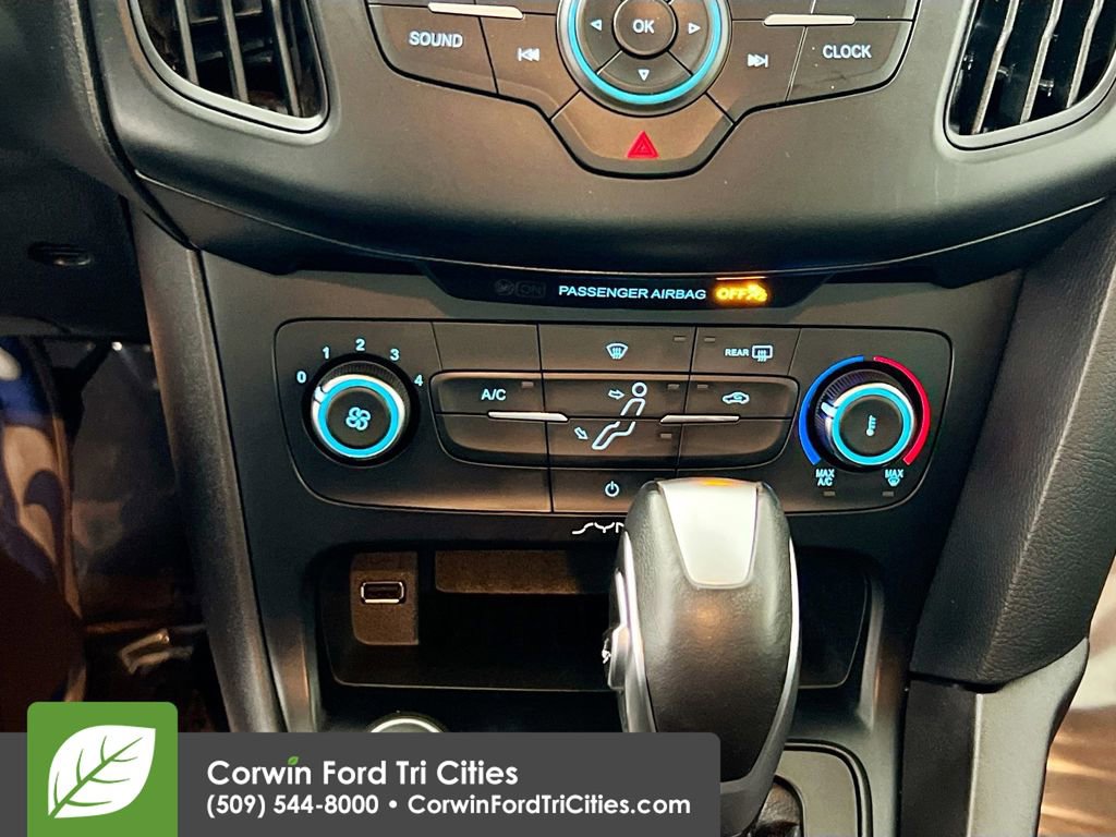 Used 2016 Ford Focus SE image 9