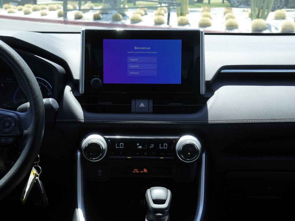 Used 2024 Toyota RAV4 LE AWD/4WD image 29