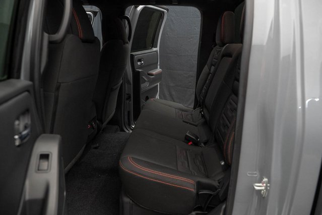 Used 2025 Nissan Frontier PRO-4X w/ Pro Convenience Package image 23