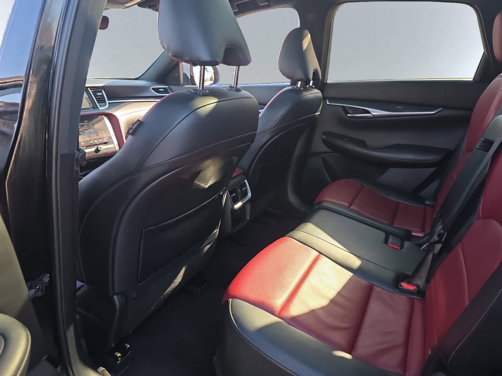Used 2023 INFINITI QX50 Sport AWD/4WD image 20