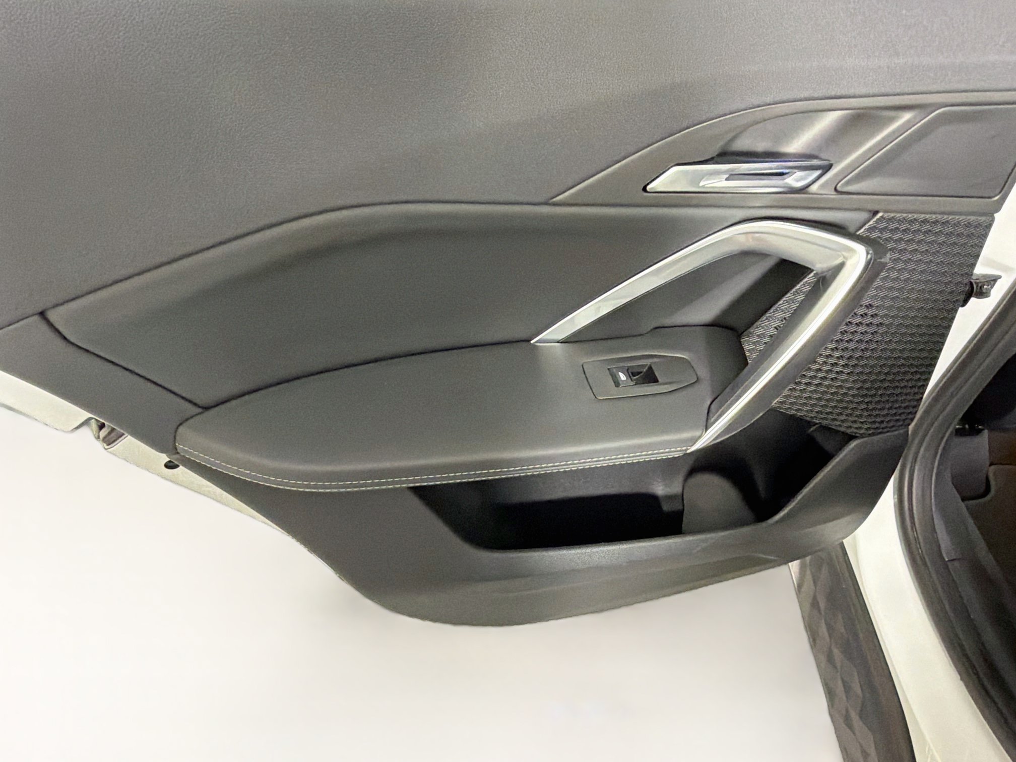 Used 2026 BMW X2 xDrive28i AWD/4WD image 26