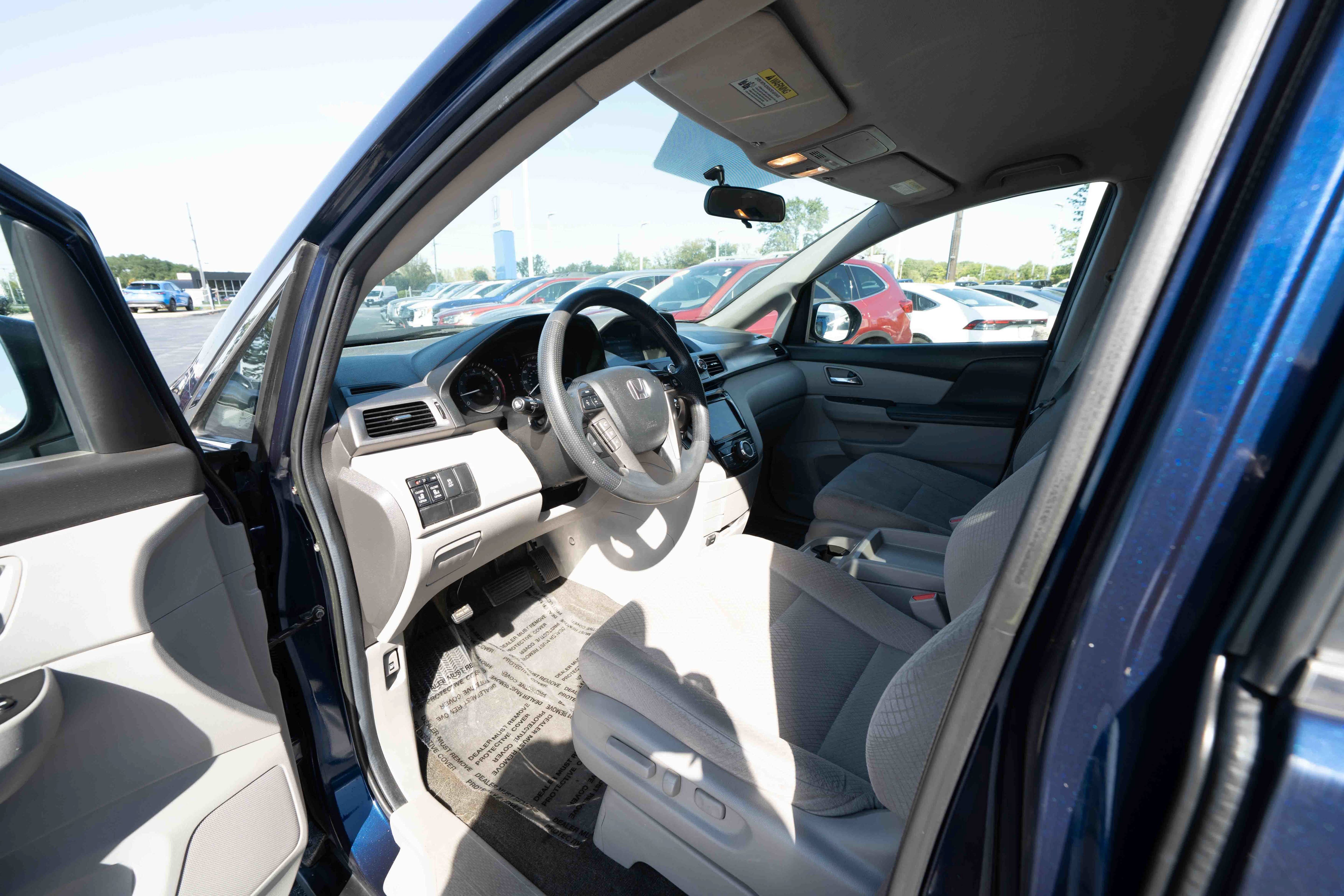 Used 2014 Honda Odyssey EX image 8
