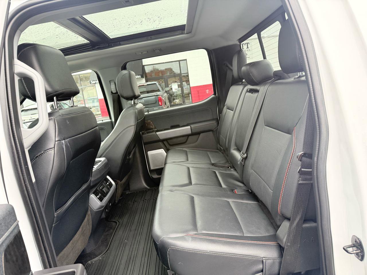 Used 2023 Ford F150 Lariat w/ Equipment Group 502A High image 30