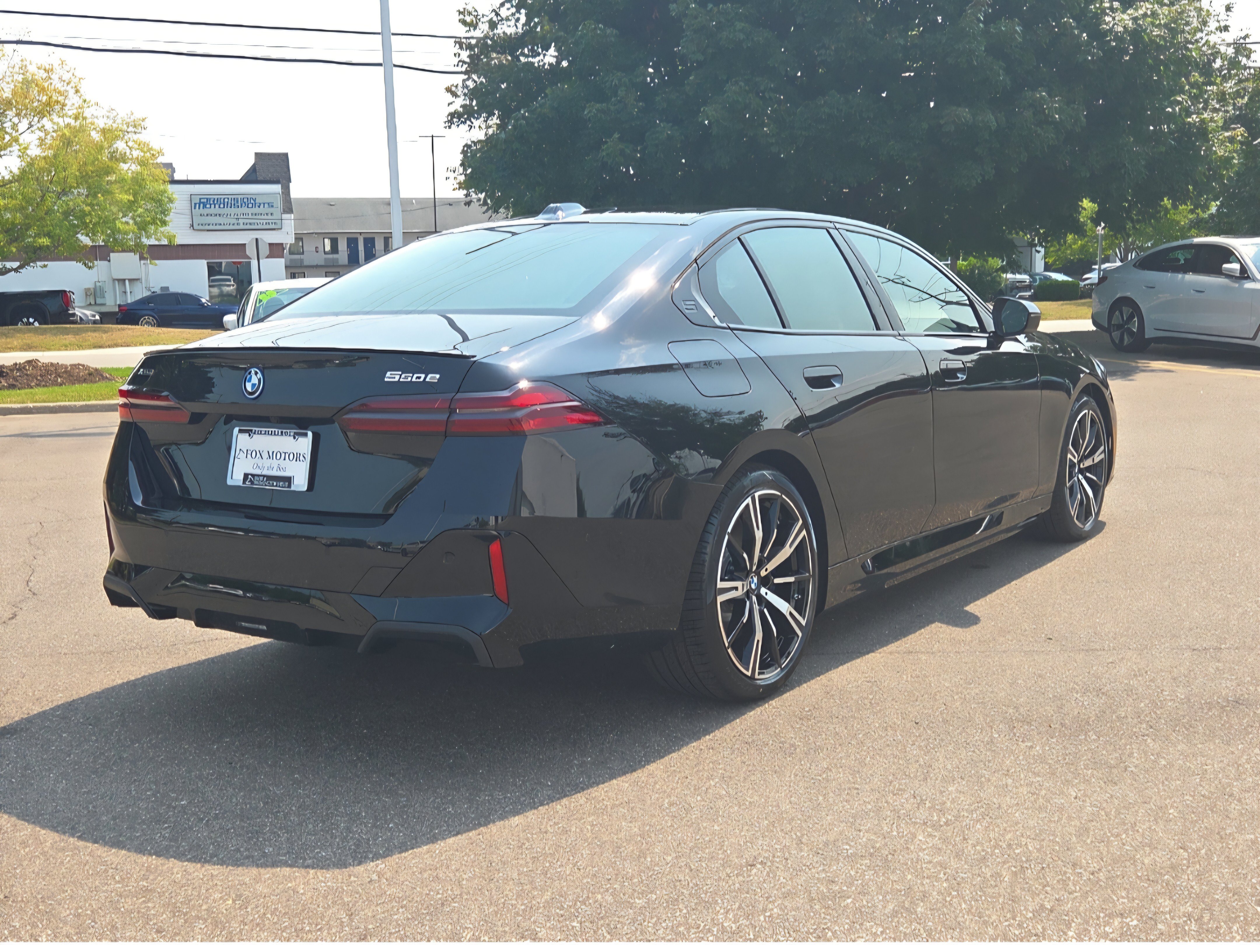 New 2027 BMW 550e xDrive w/ Executive Package AWD/4WD image 5