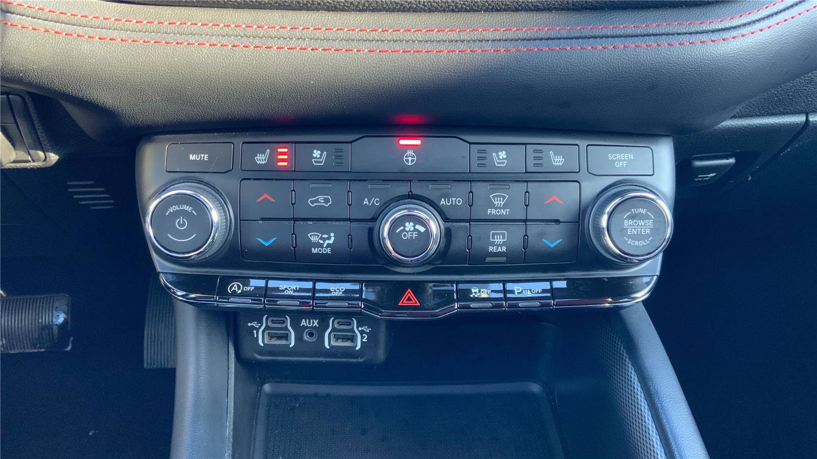 Used 2024 Dodge Durango GT AWD/4WD image 35