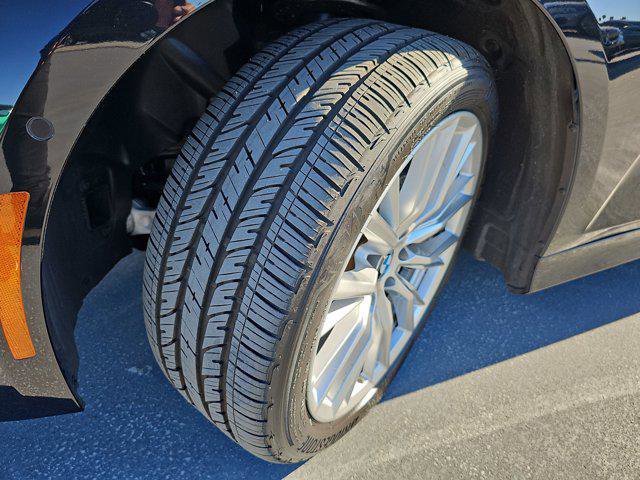 Used 2024 BMW 330i Sedan w/ Convenience Package image 33