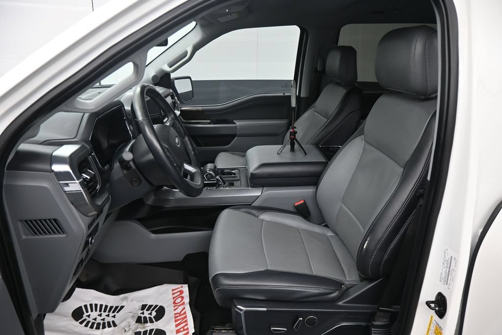 Certified 2022 Ford F150 Lariat w/ Equipment Group 502A High RWD image 3