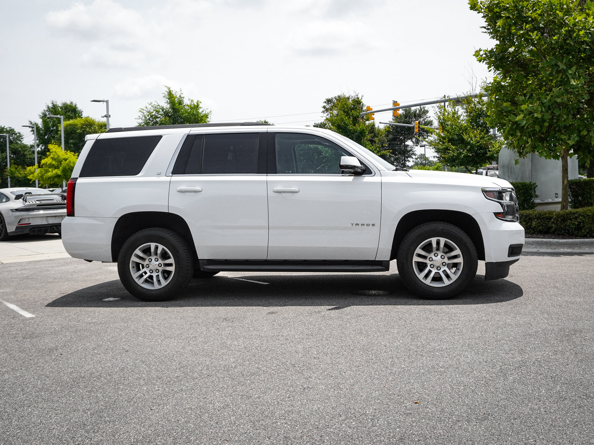 Used 2020 Chevrolet Tahoe LT AWD/4WD image 12