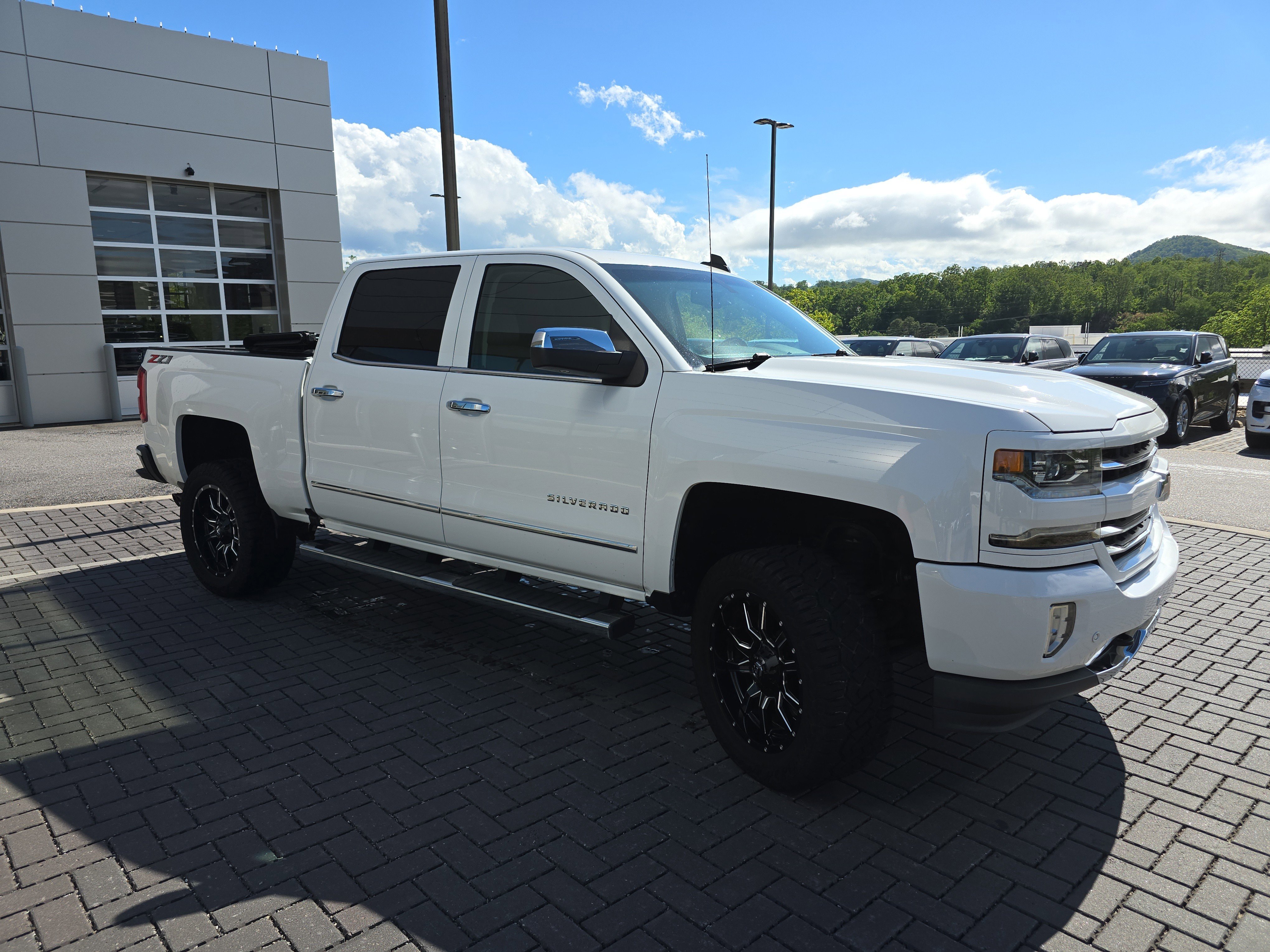 Used 2018 Chevrolet Silverado 1500 LTZ Z71 w/ LTZ Plus Package AWD/4WD image 3