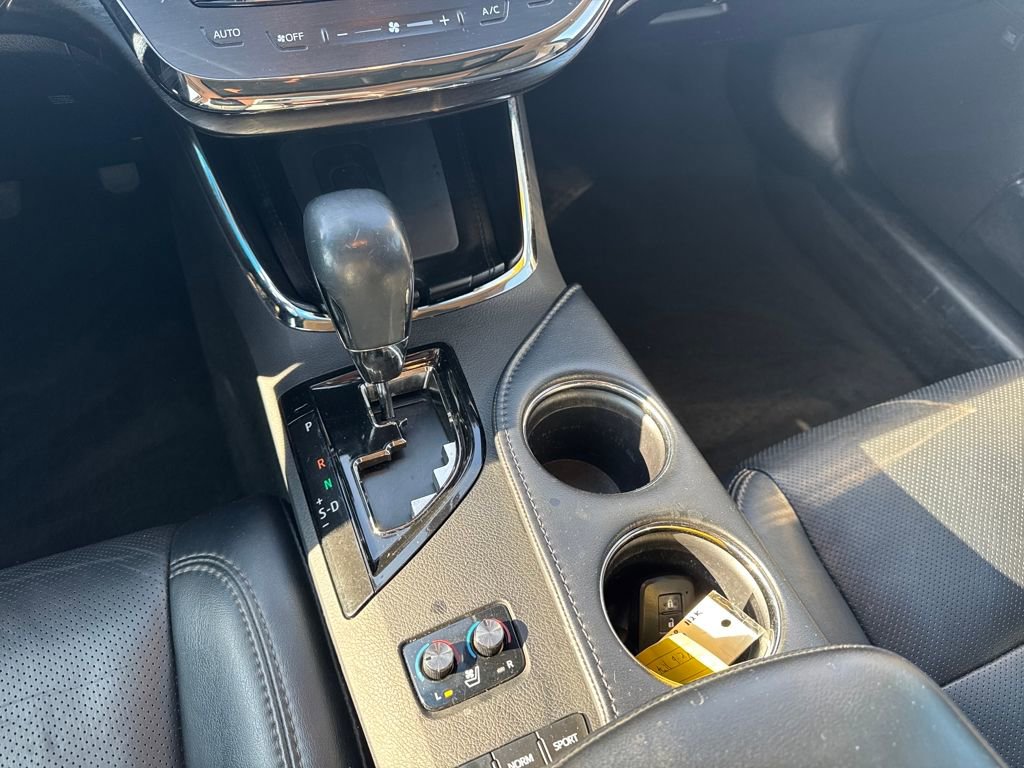 Used 2018 Toyota Avalon Limited w/ All Weather Liner Package image 35