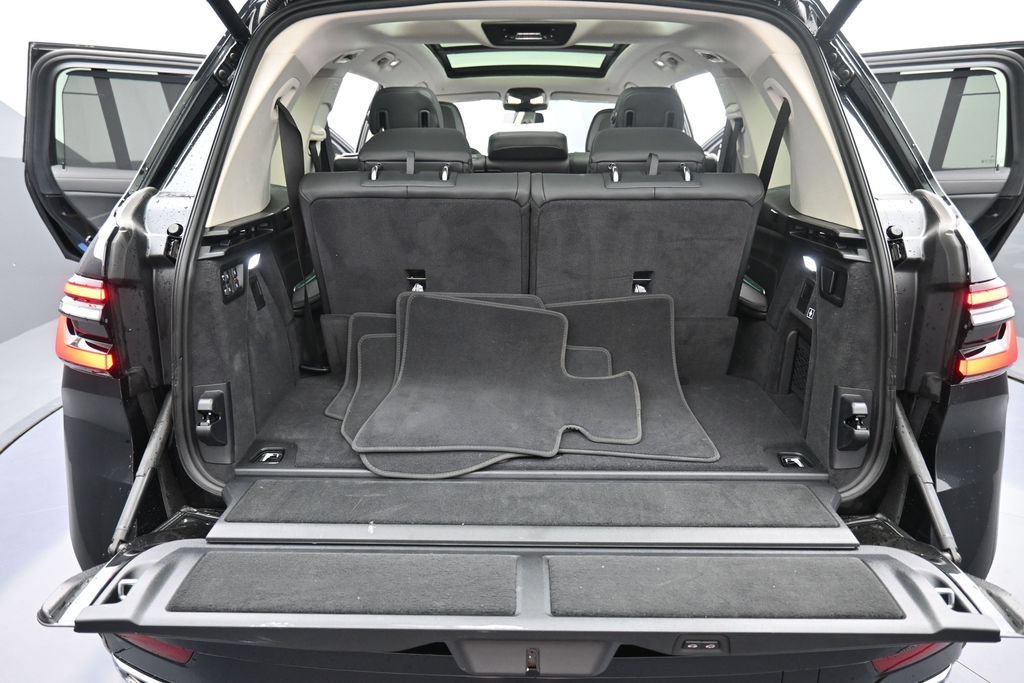 Used 2026 BMW X7 xDrive40i AWD/4WD image 17