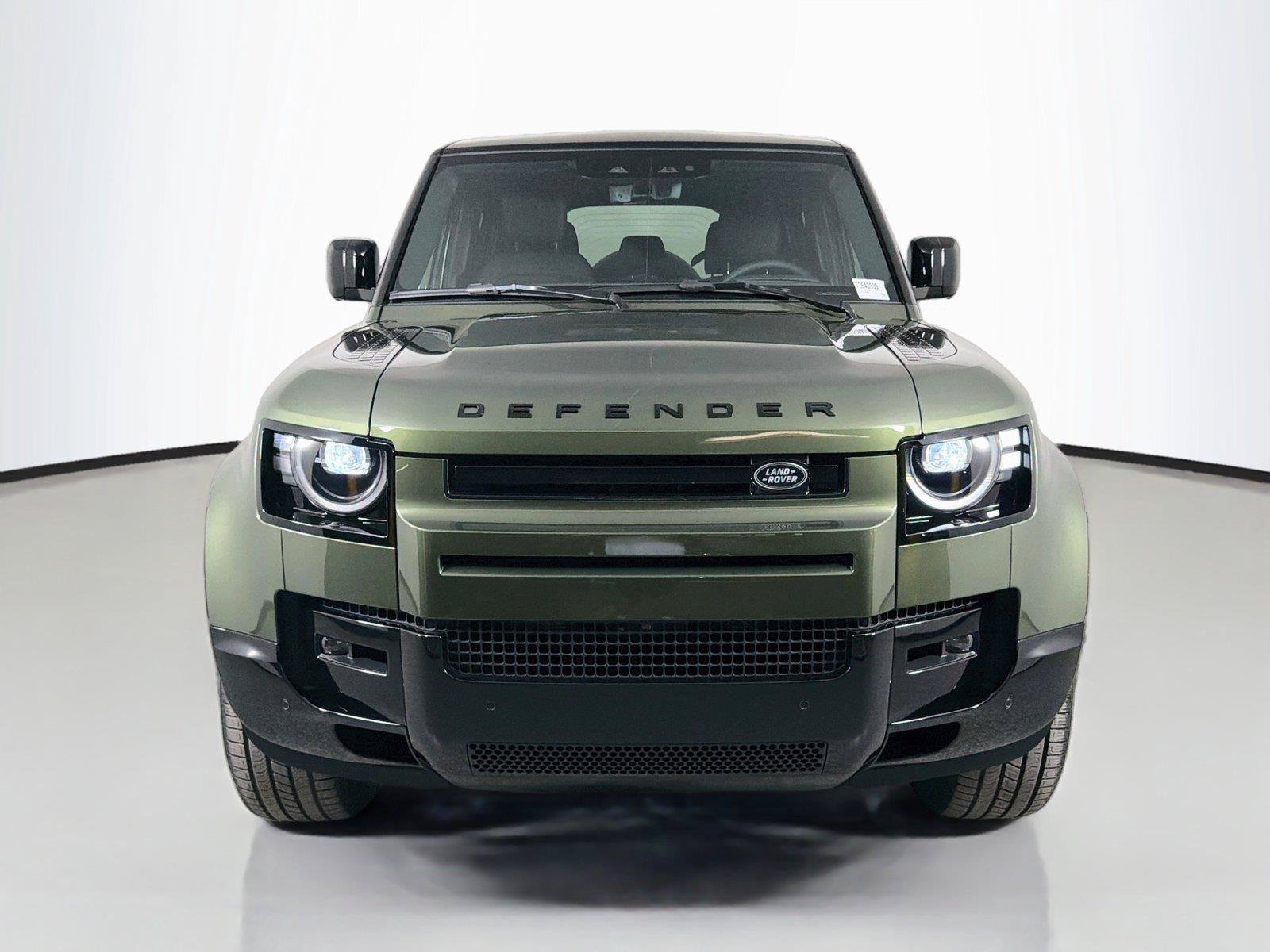 New 2026 Land Rover Defender 110 X-Dynamic SE AWD/4WD image 2