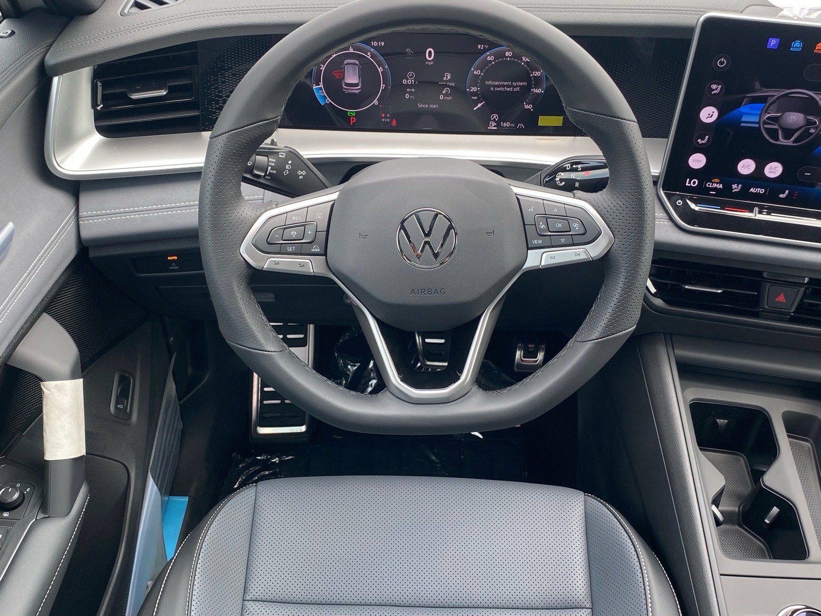 New 2026 Volkswagen Tiguan SE R-Line AWD/4WD image 4
