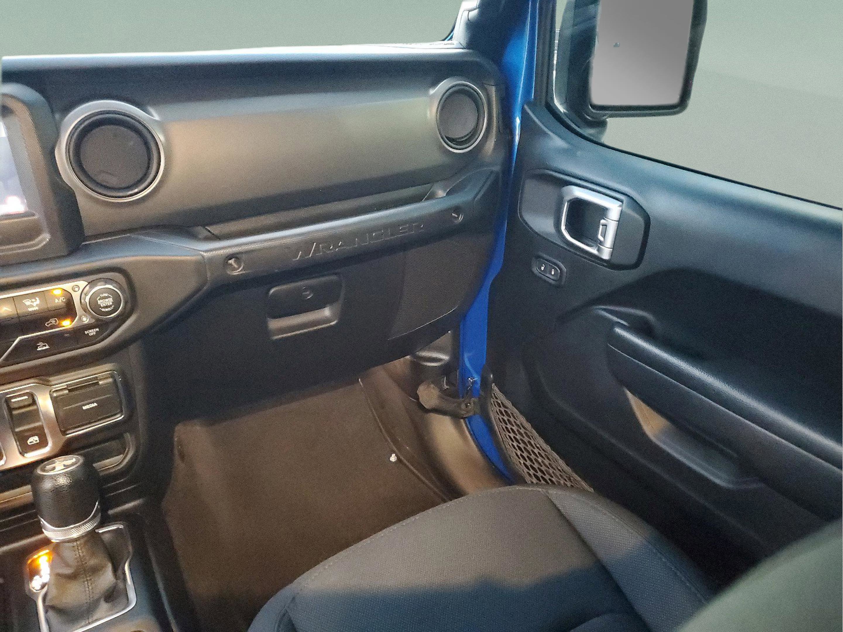 Certified 2023 Jeep Wrangler Willys image 9