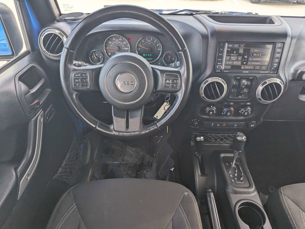 Used 2016 Jeep Wrangler Unlimited Rubicon w/ Connectivity Group AWD/4WD image 15