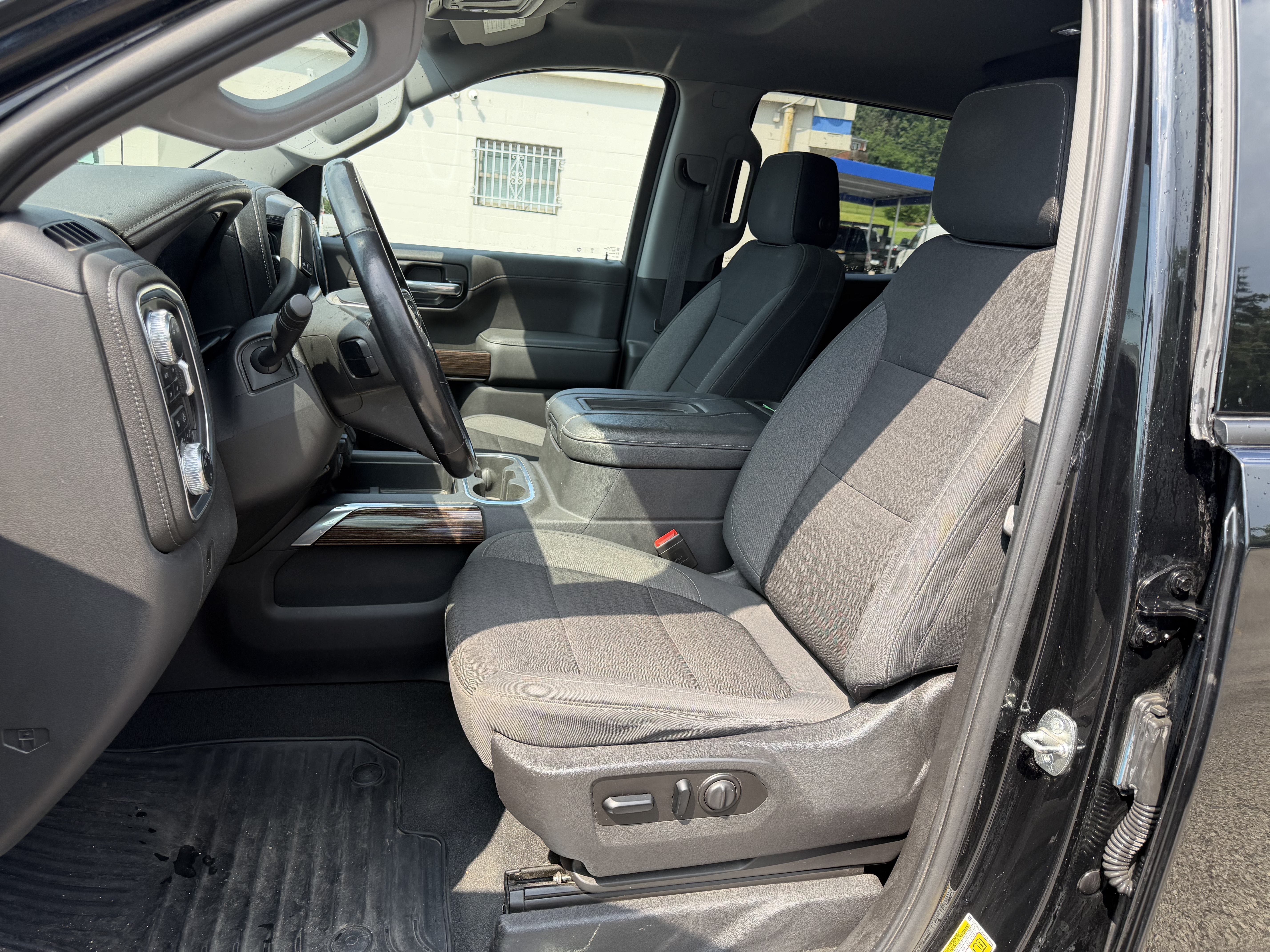 Used 2021 GMC Sierra 1500 Elevation w/ X31 Off-Road Package AWD/4WD image 12