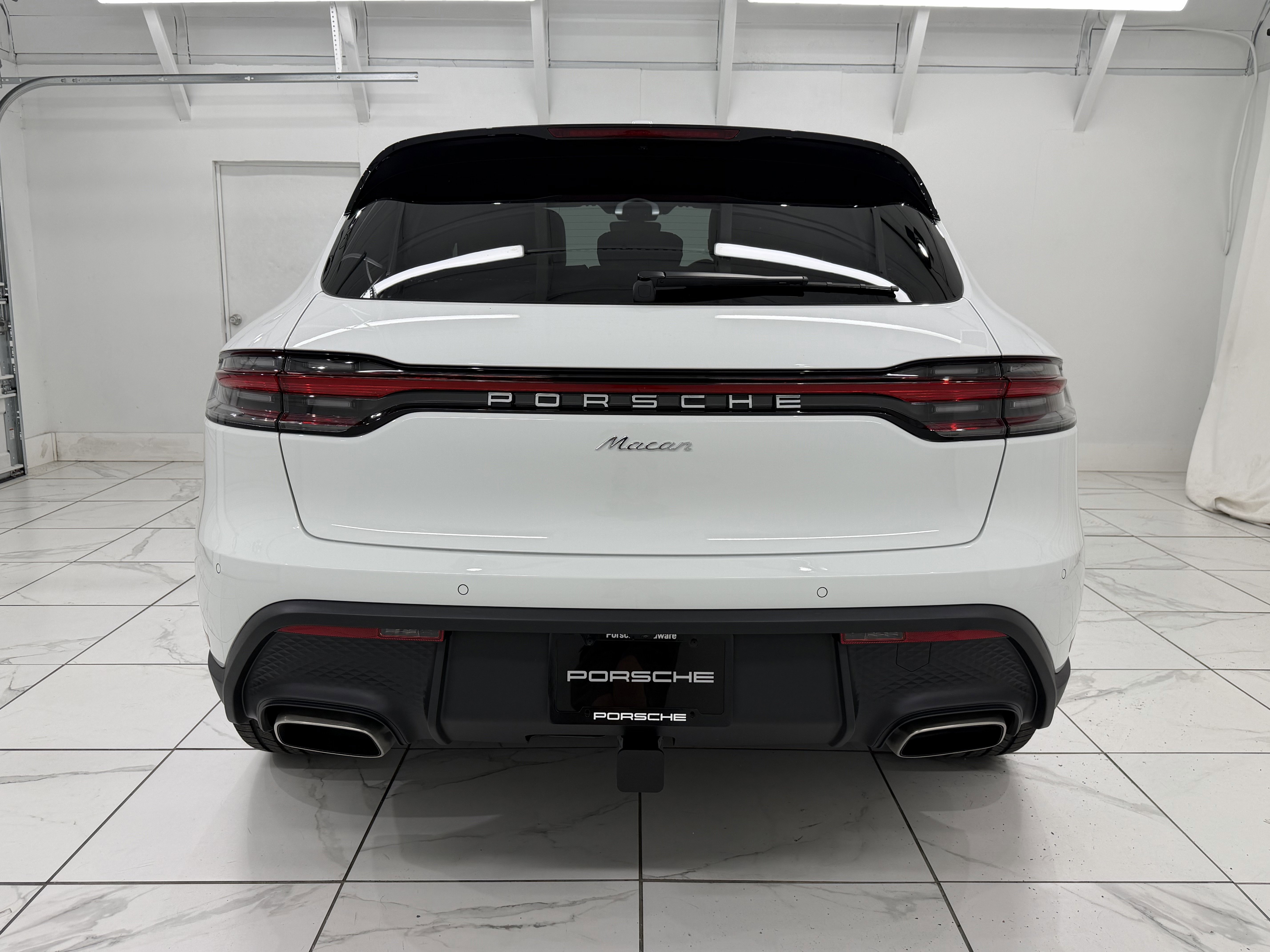 New 2026 Porsche Macan image 13