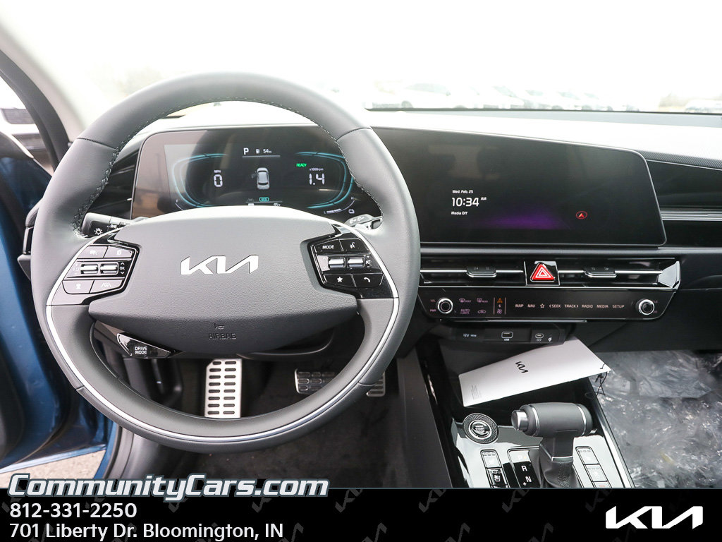 New 2026 Kia Niro SX Touring image 11