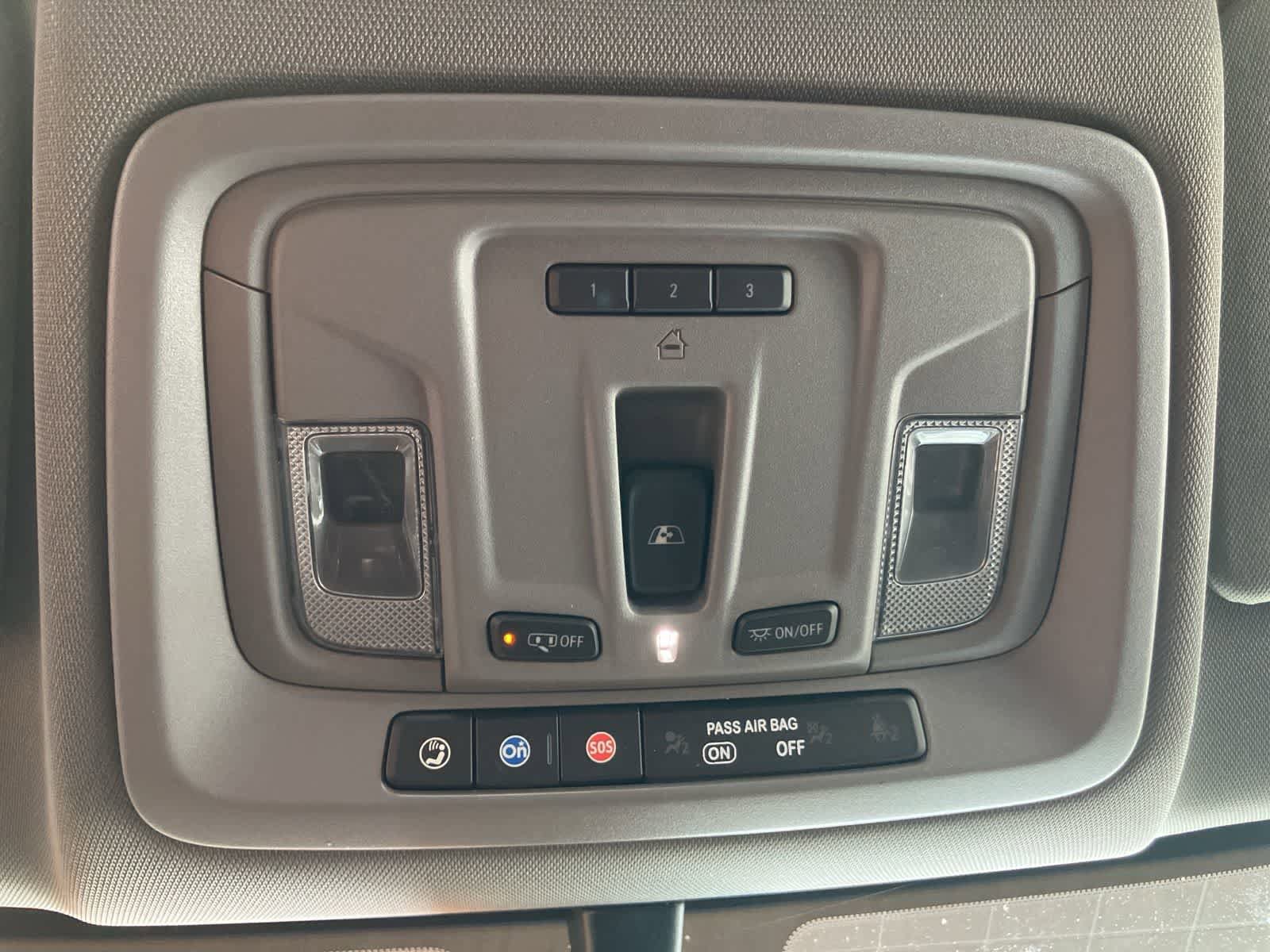Used 2023 GMC Sierra 2500 SLT w/ SLT Premium Package image 23