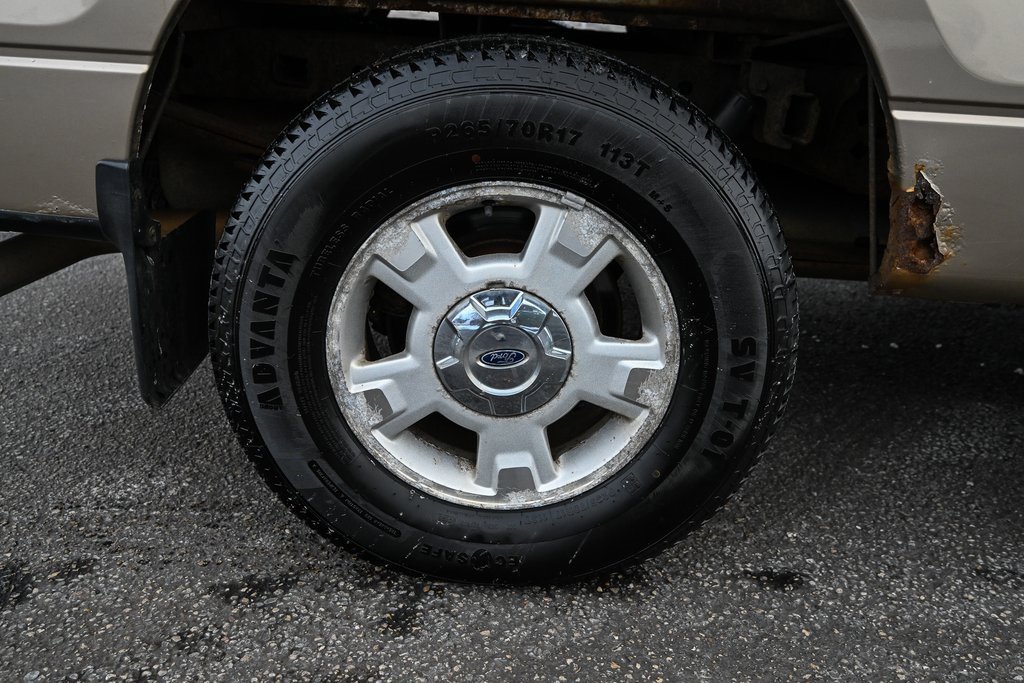 Used 2011 Ford F150 XLT w/ XLT Convenience Pkg image 14